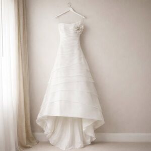 NWT MIKAELLA Bridal Cascading Organza Strapless Tiered Wedding Dress Gown M1550
